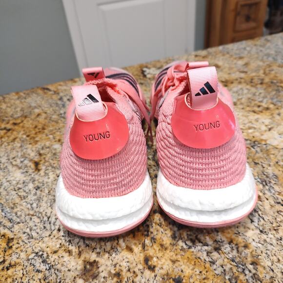 Adidas Trae Young 1 Men's Sneakers Pink Size 10.5 (US) ID APE 779001 - Picture 9 of 12